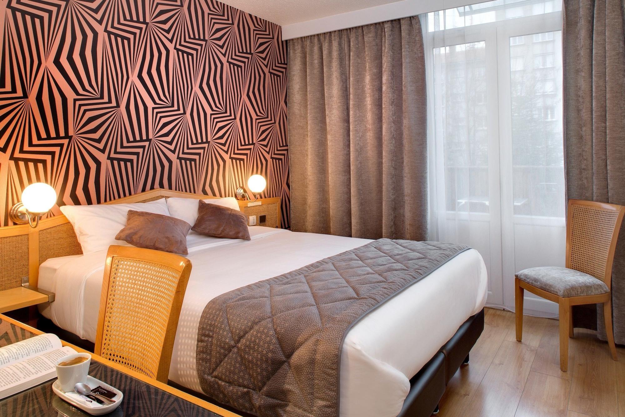 Logis Hotel Du Midi - Saint Etienne Sud ภายนอก รูปภาพ