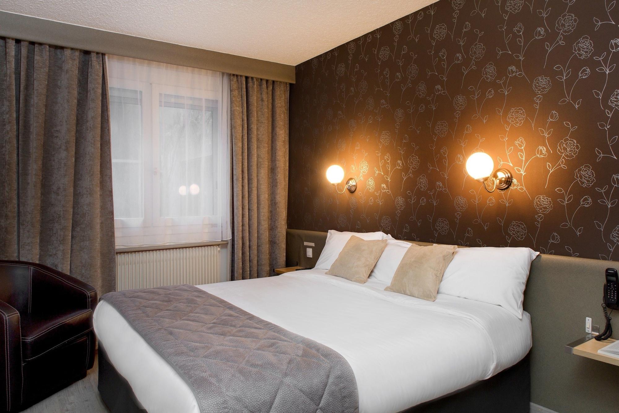 Logis Hotel Du Midi - Saint Etienne Sud ภายนอก รูปภาพ