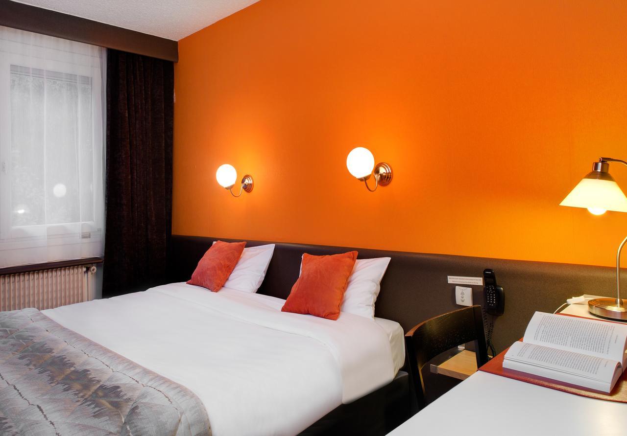Logis Hotel Du Midi - Saint Etienne Sud ภายนอก รูปภาพ