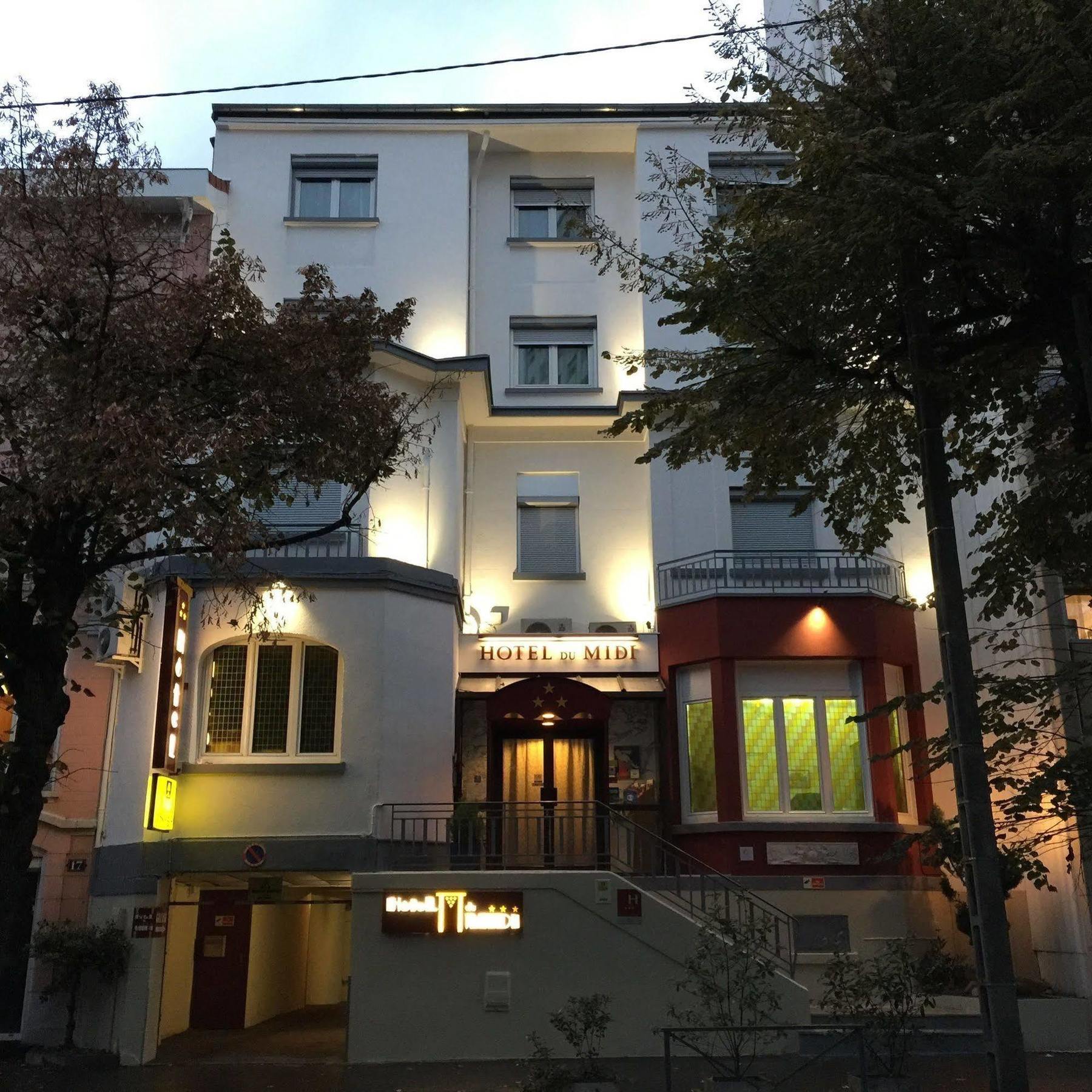 Logis Hotel Du Midi - Saint Etienne Sud ภายนอก รูปภาพ