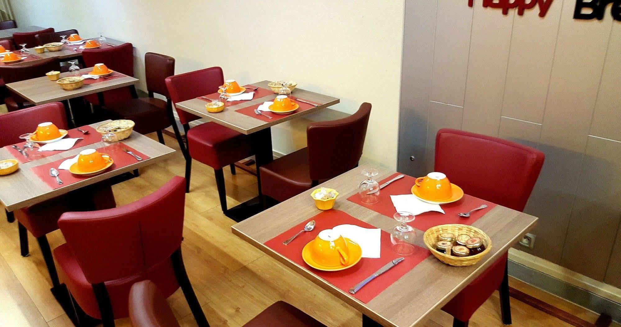 Logis Hotel Du Midi - Saint Etienne Sud ภายนอก รูปภาพ